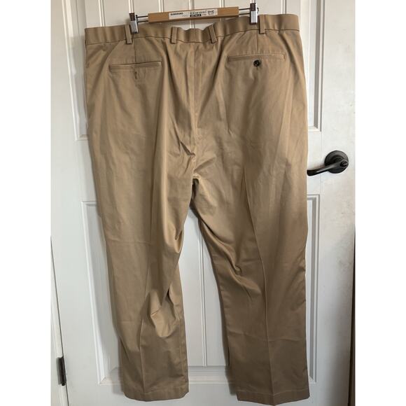 Brooks Brothers Men’s Khaki Pants Sz 48/30 Cotton Spandex Work Wear Casual - Picture 1 of 5